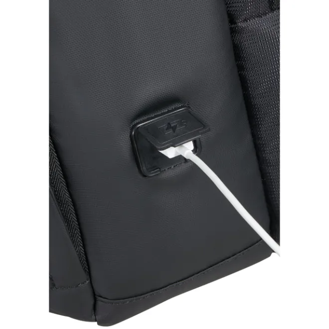 New American Tourister Urban Groove UG11 Laptop Backpack 15.6'' Tech black