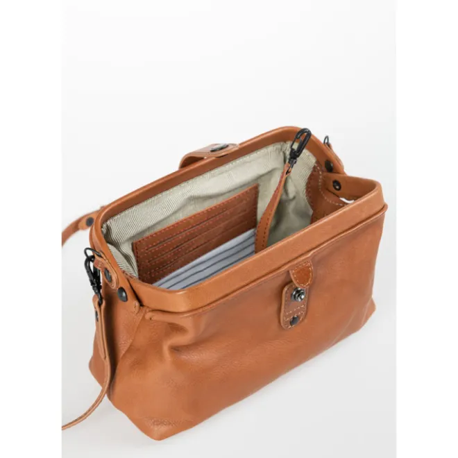 Discount Aunts & Uncles Grandma's Luxery Club Mrs. Eclair Shoulderbag caramel