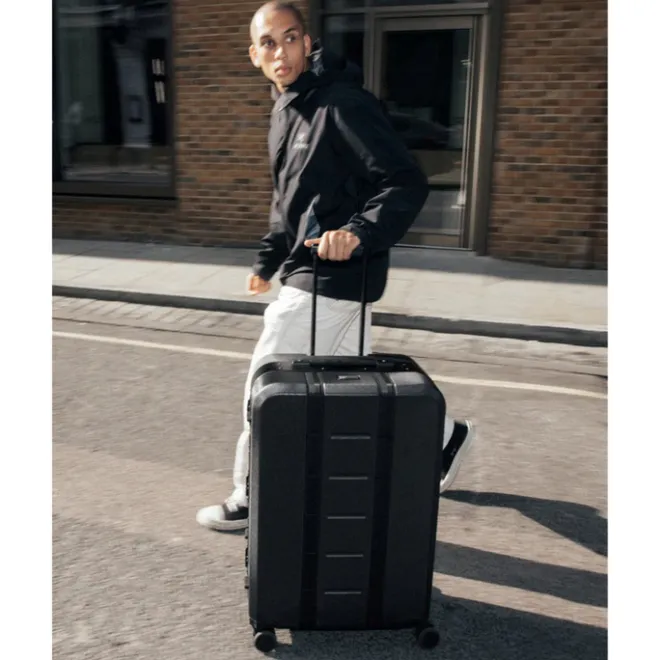New Db Journey Ramverk Pro Check-in Luggage Large black out
