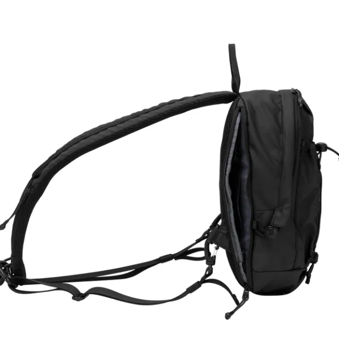 Best Elliker Eyam Sling Backpack black