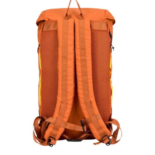 Clearance Elliker Wharfe Flap Over Backpack 22L orange