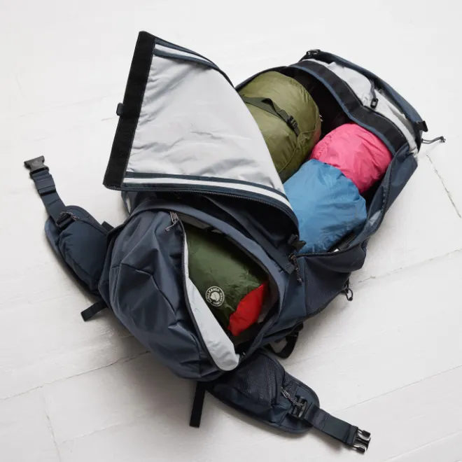 Discount Fjallraven Abisko Trek 48 M-L black