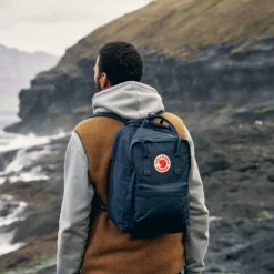 New Fjallraven Kanken Laptop 17" super grey