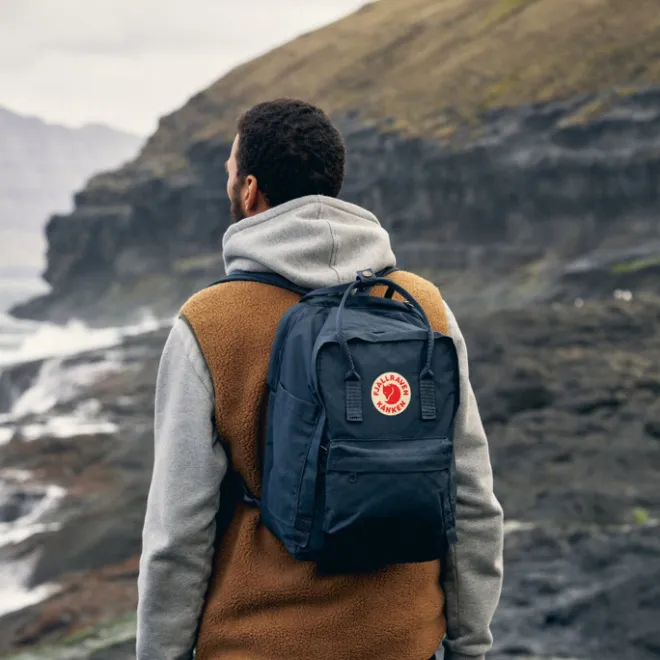 New Fjallraven Kanken Laptop 17" super grey