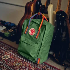 Outlet Fjallraven Kanken Rainbow cobalt blue