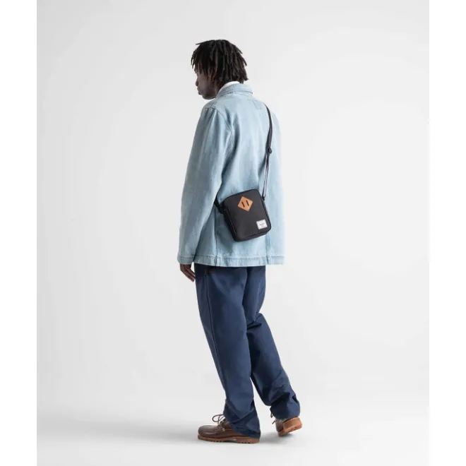 Discount Herschel Supply Co. Heritage Crossbody black