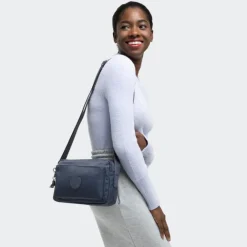 Kipling Abanu M signature emb