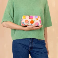 Hot Oilily Pol Pouch shifting sand