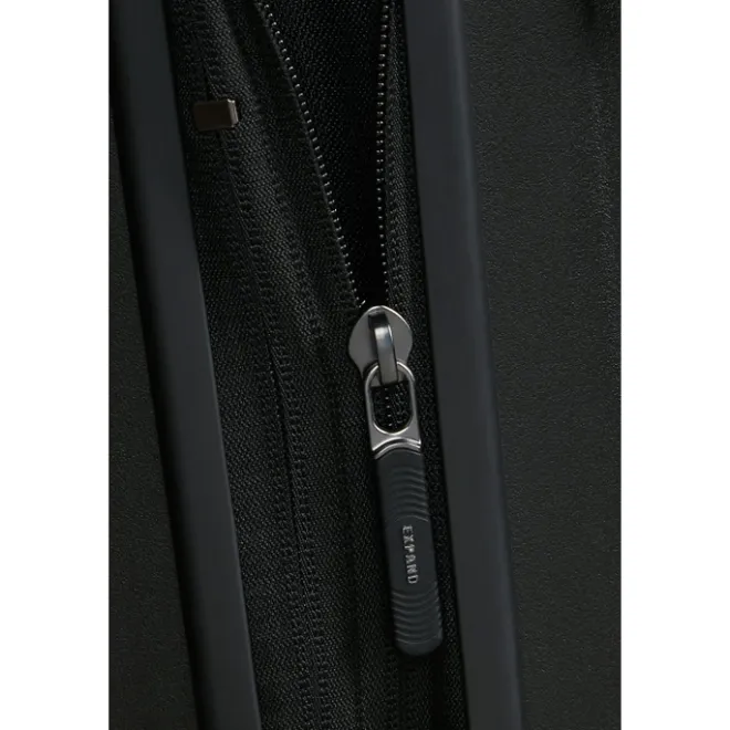 Clearance Samsonite Restackd Spinner 81 EXP black