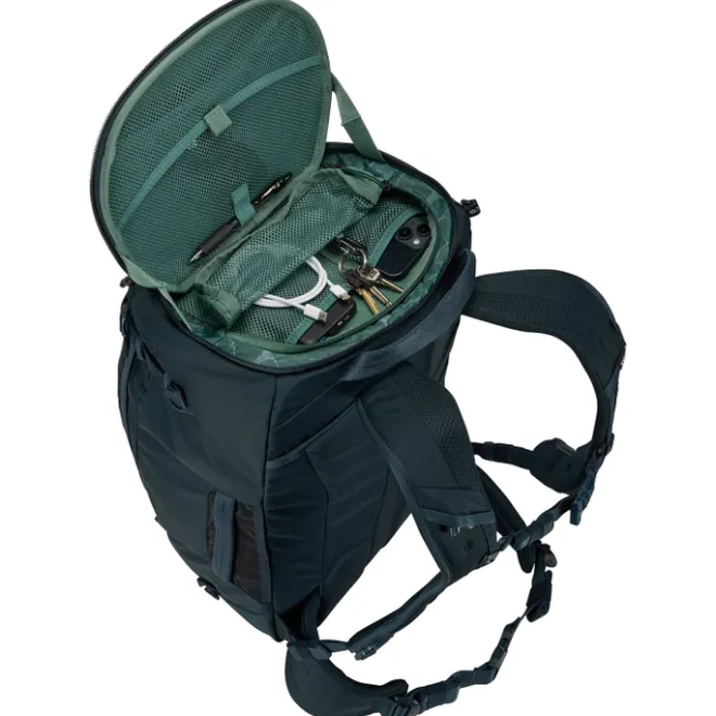 New Thule Landmark Travel Pack 60L darkest blue