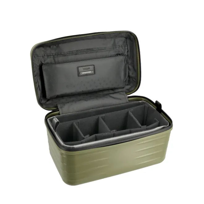 Hot Titan Upgrade Beautycase forest green