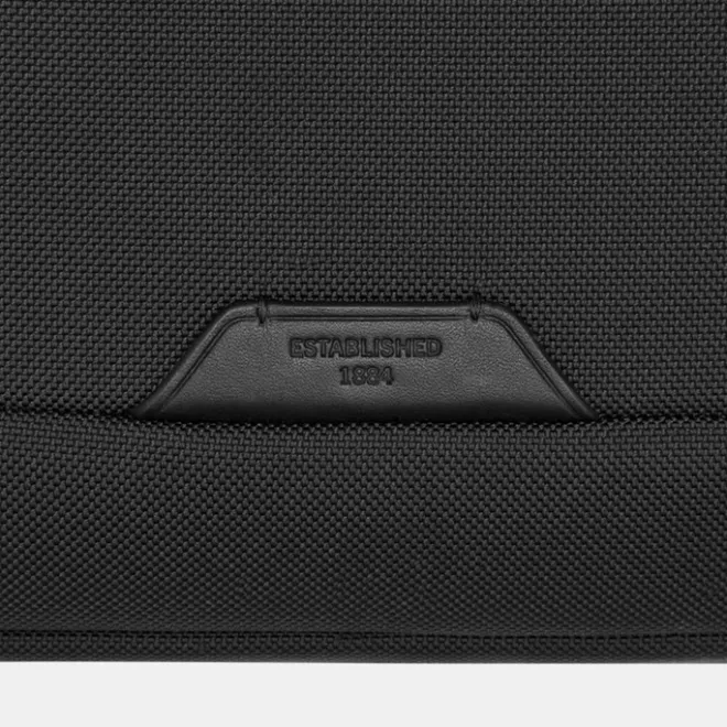 Outlet Victorinox Mythic Compact Backpack black